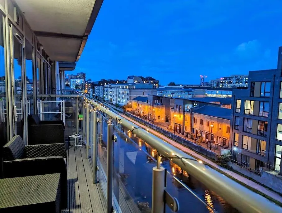 Rum i privatbostad Canal Room London